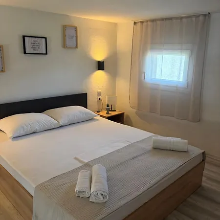 Doukas Loft شقة *